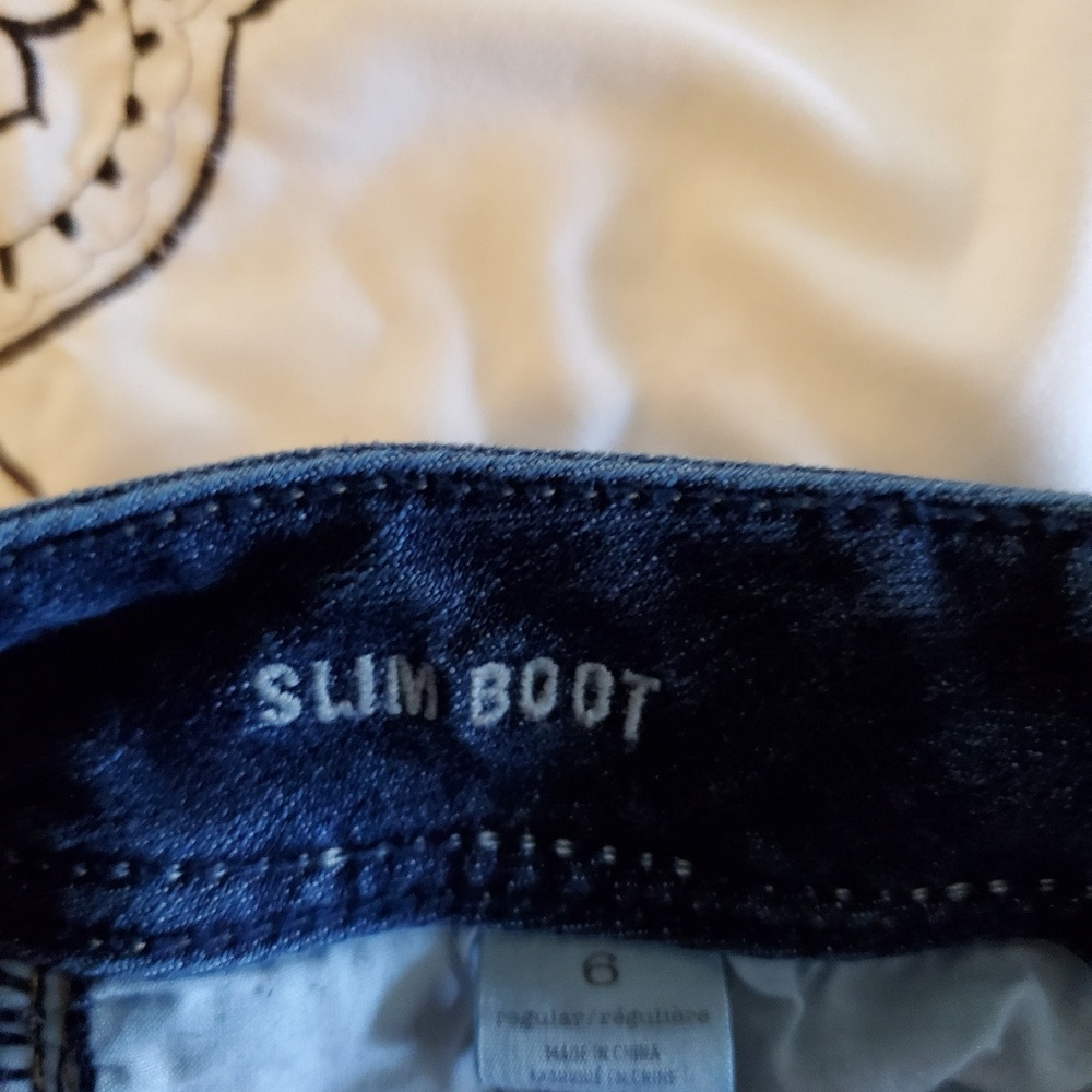 AE Jeans - Picture 2 of 2